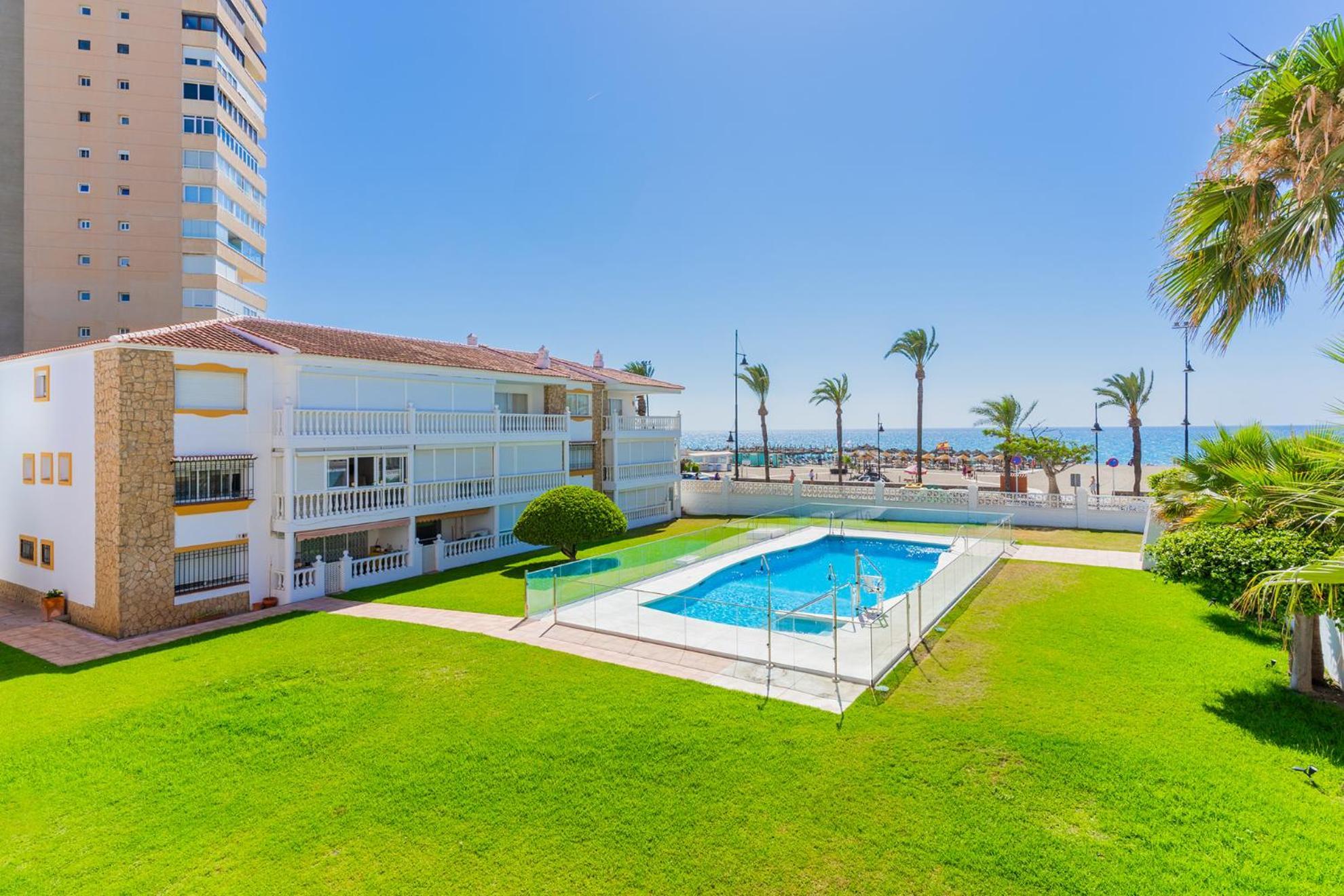 Torremolinos Playamar Primera Linea De Playa Urb. La Farola Kültér fotó